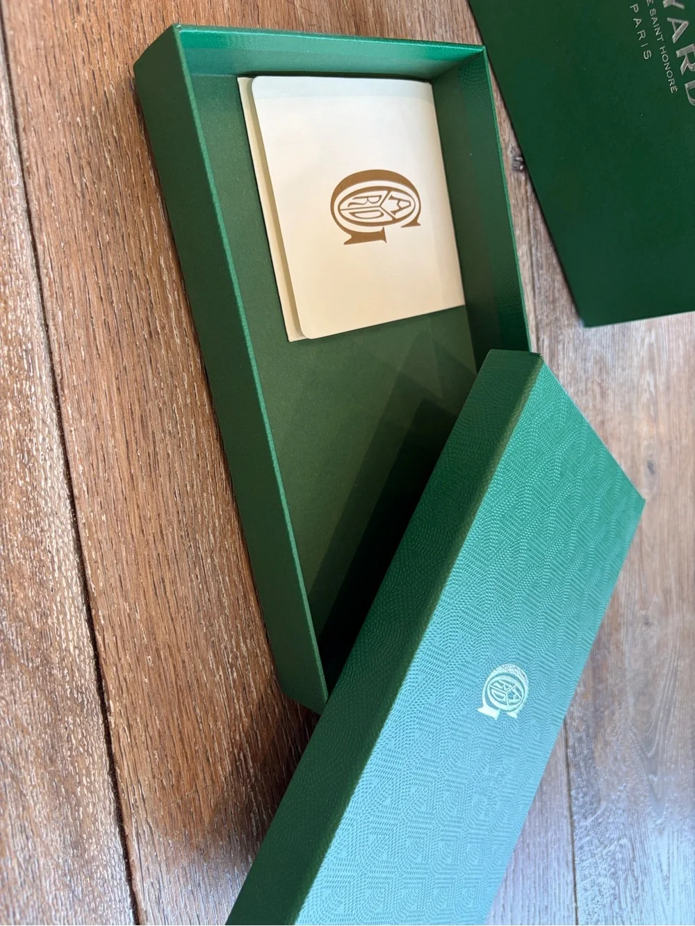 Goyard Green Gift Bag and Box with Yellow Handles - Picture 5 of 7